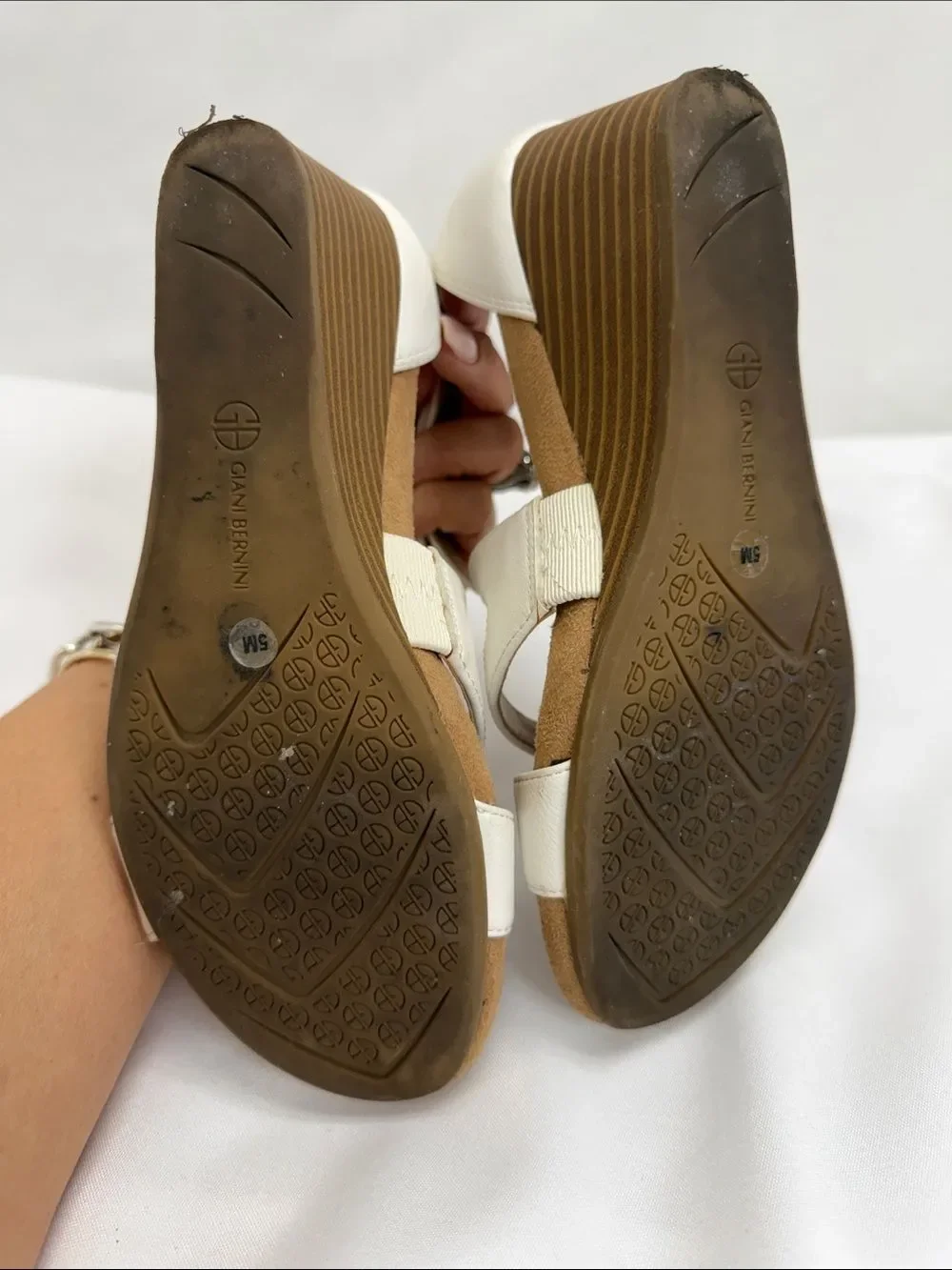 Giani Bernini White Strappy Wedge Sandals with Brown Wedge